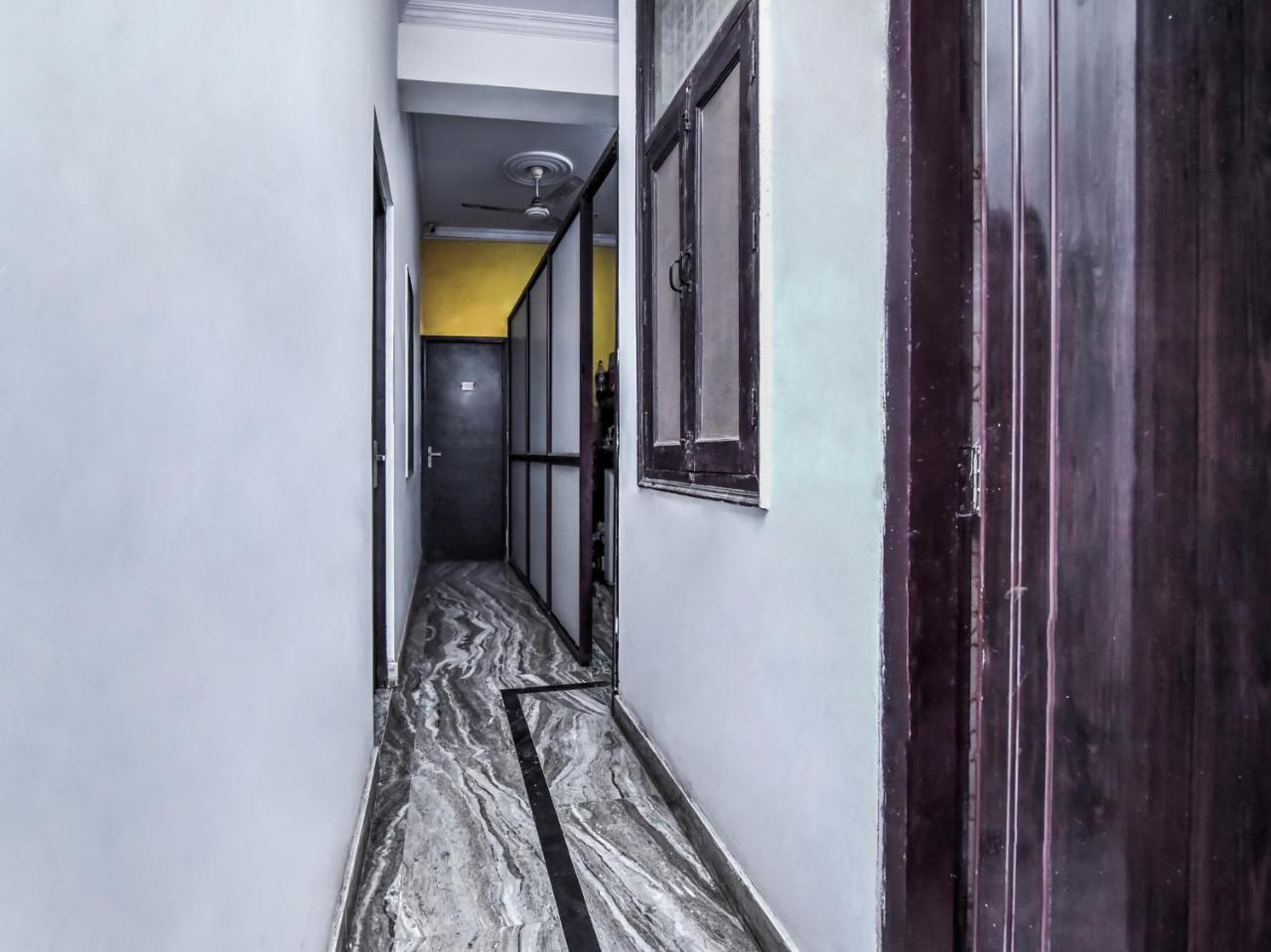 Oyo Nitin Palace Guest House Near Mohan Estate Metro Station New Delhi Exterior photo